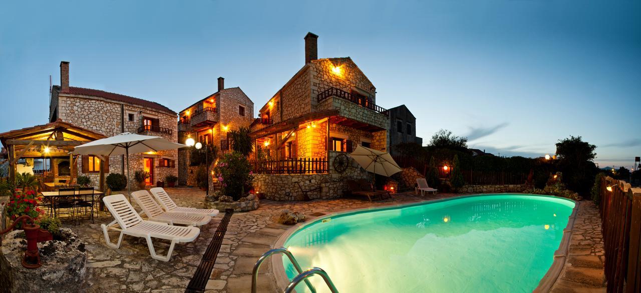 Tsivaras Villas Екстериор снимка